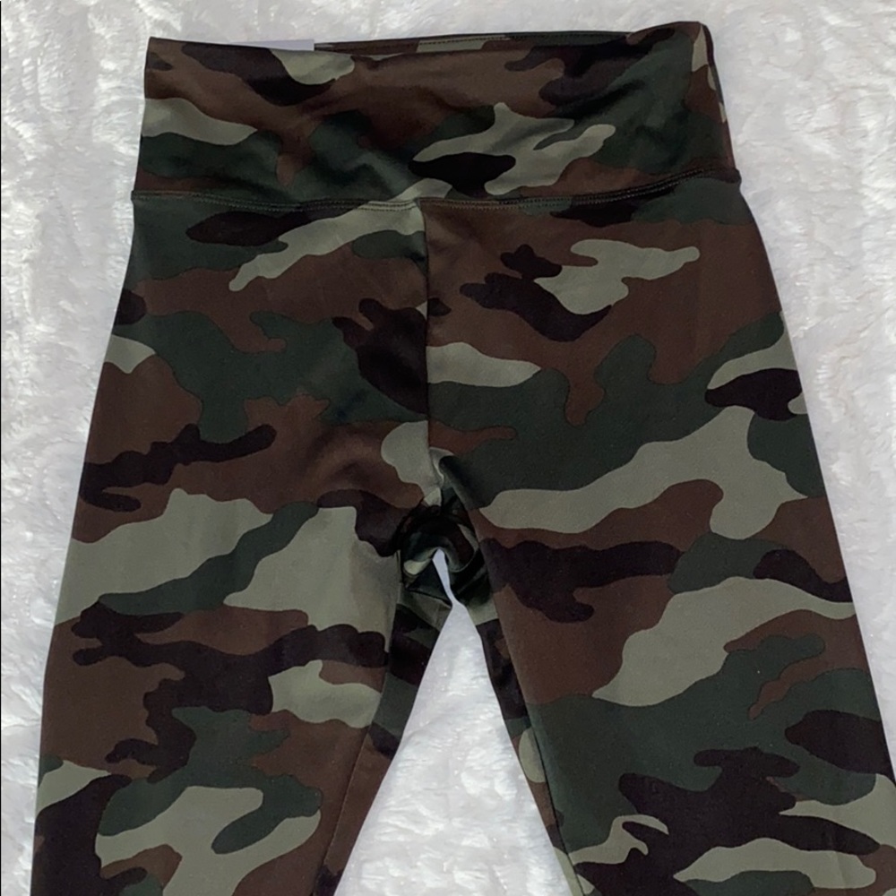 Camo leggings